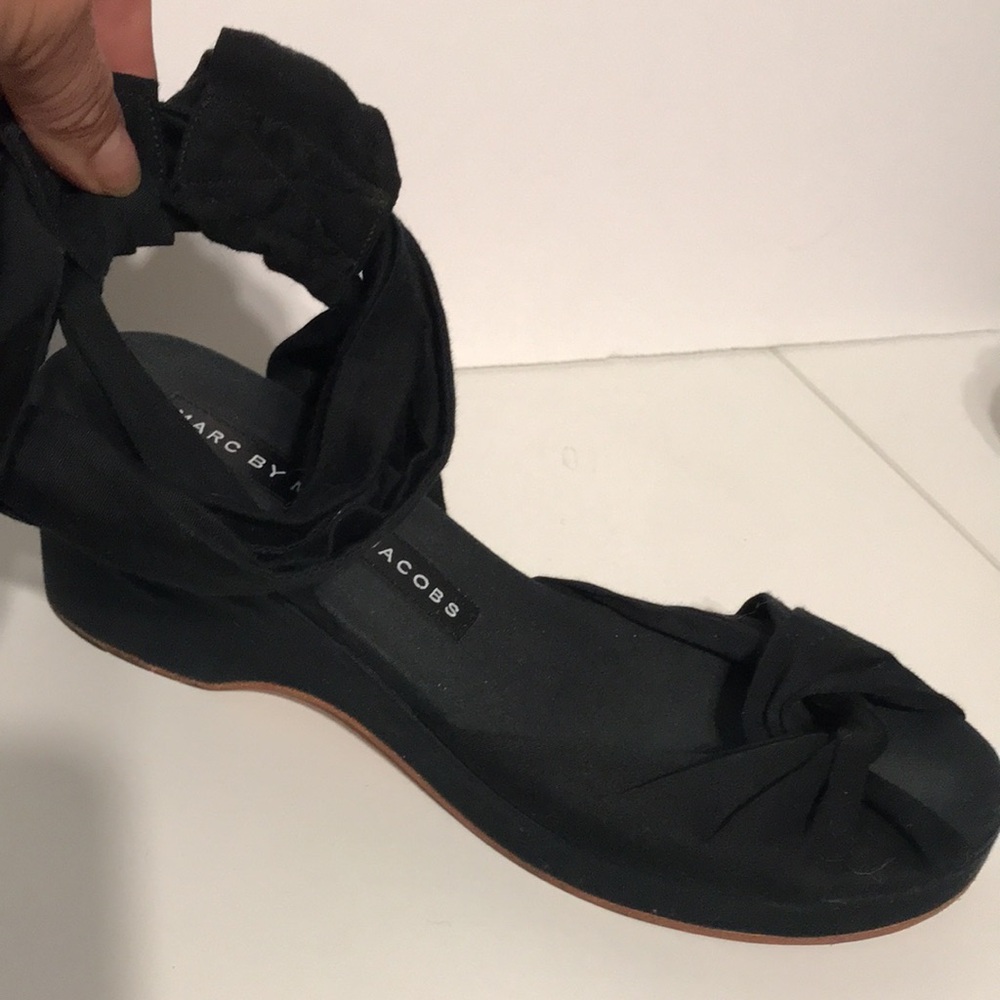 Marc Jacobs Black Espadrille Sandals size 5